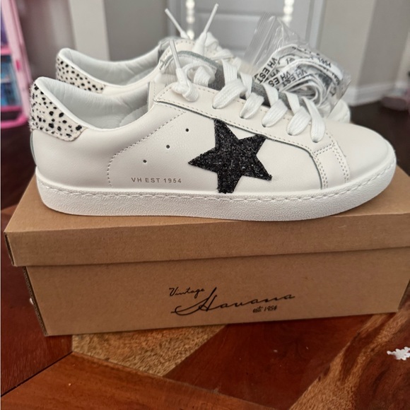 Vintage Havana White Sneakers - Picture 2 of 6